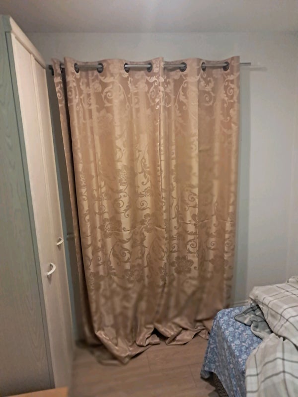 Room Crossley Street in Manchester