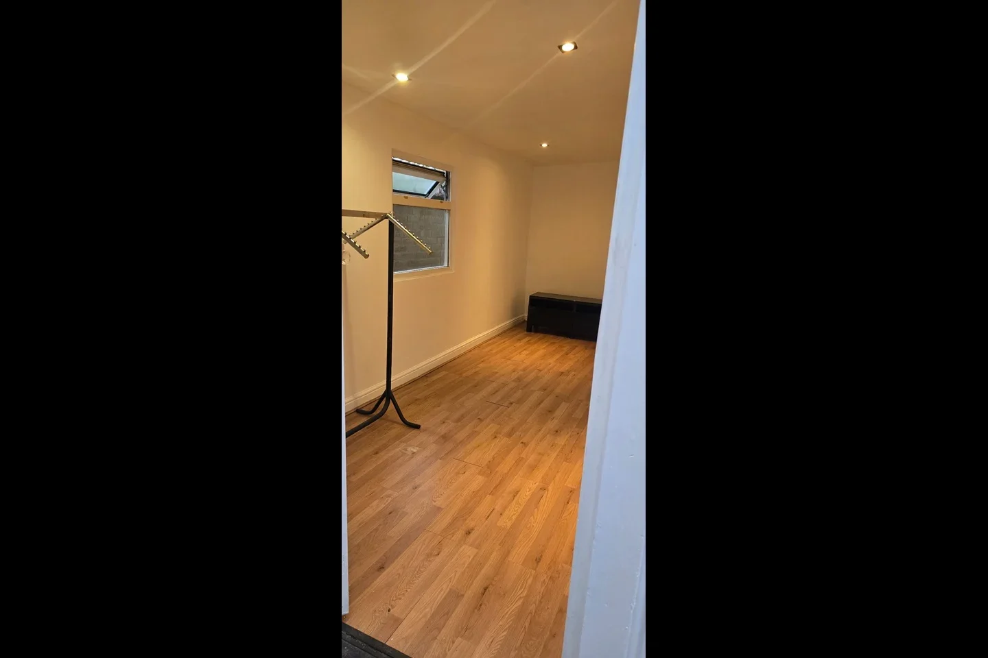 Room Catford Hill in Greater London