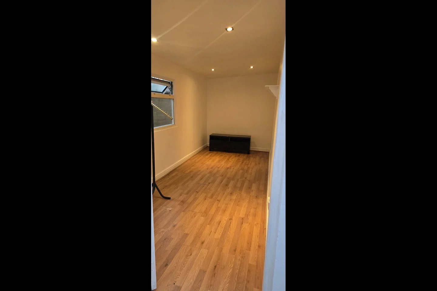 Room Catford Hill in Greater London