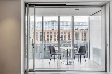 Flat Kirtling Street in Greater London