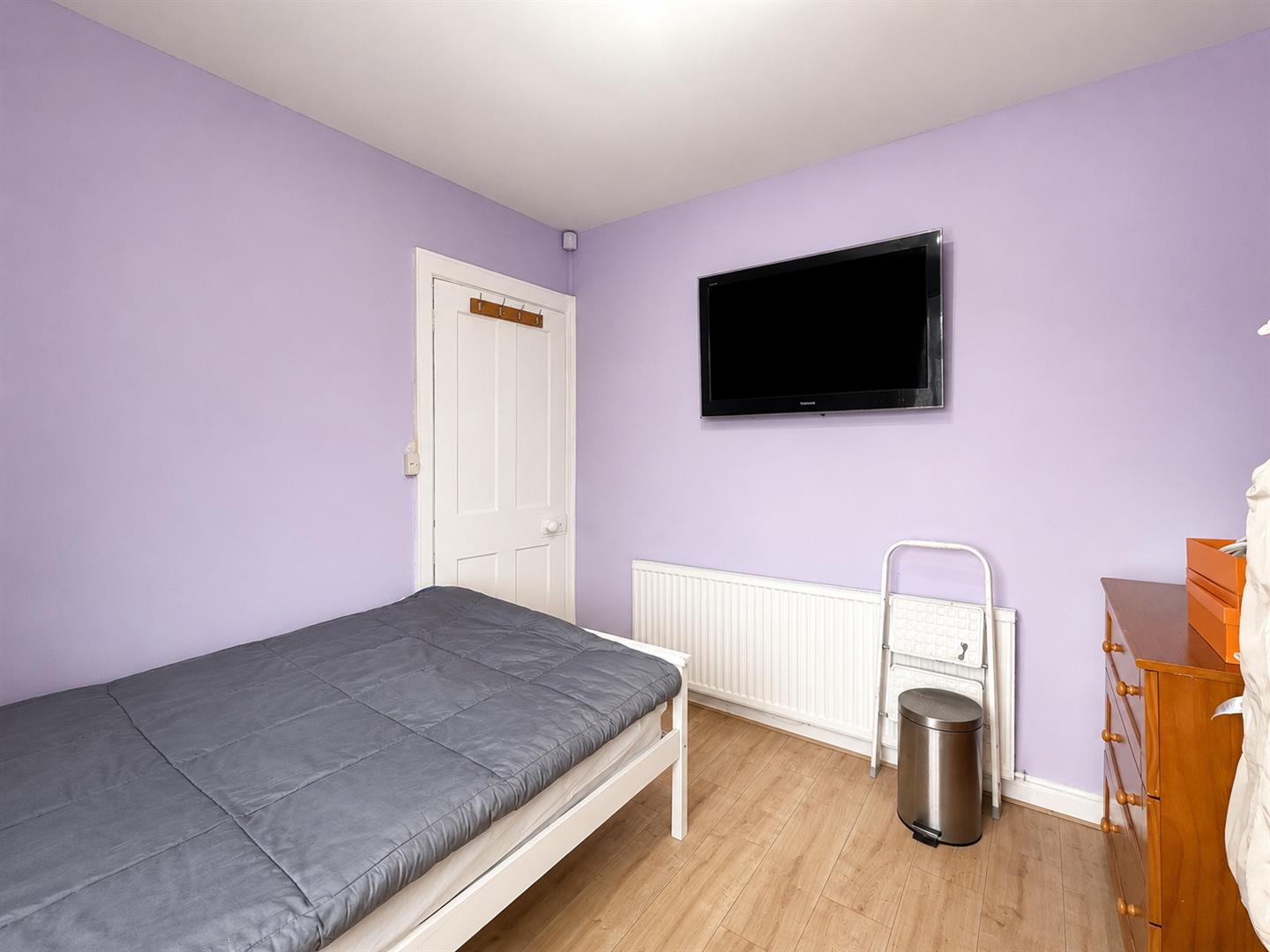 Room Queens Gardens in Greater London