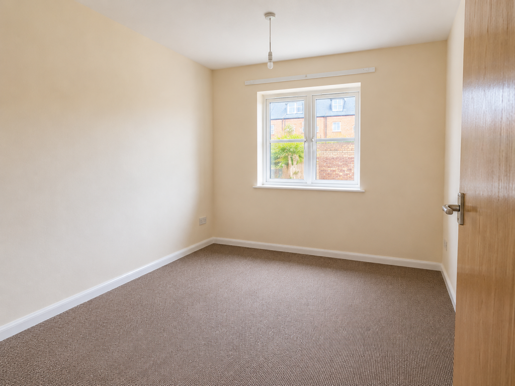 Flat Westleigh Close in Northampton