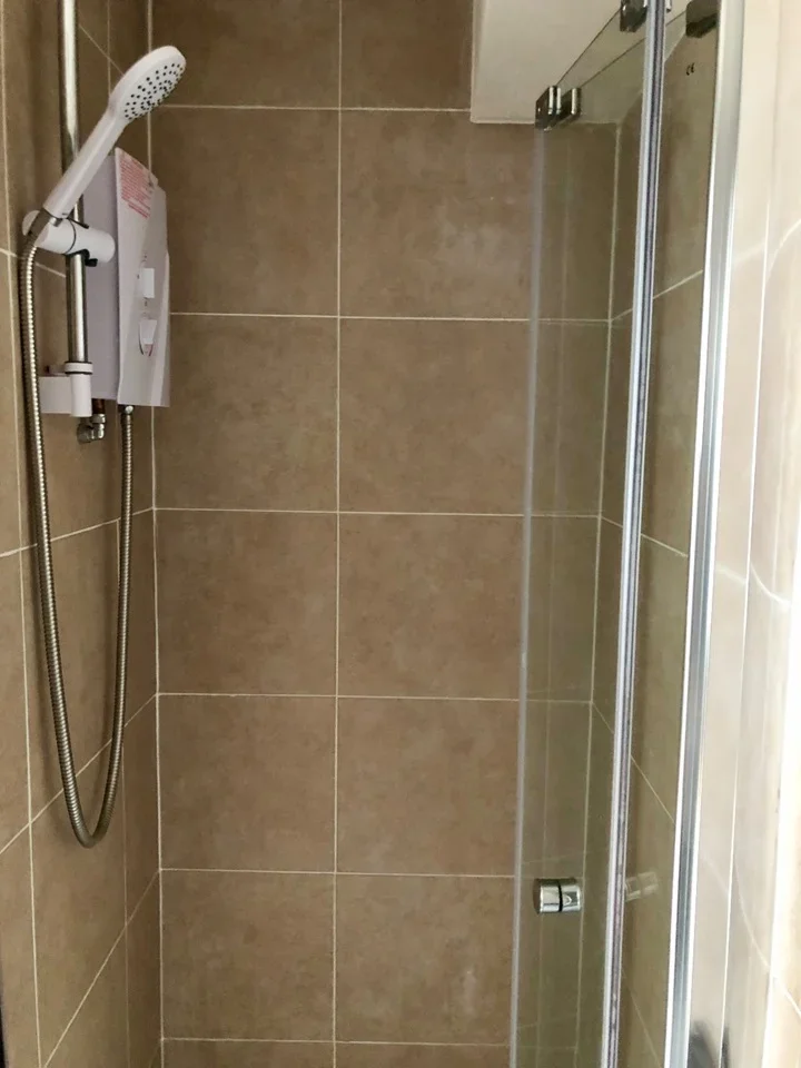 Room Trevelyan Crescent in Greater London