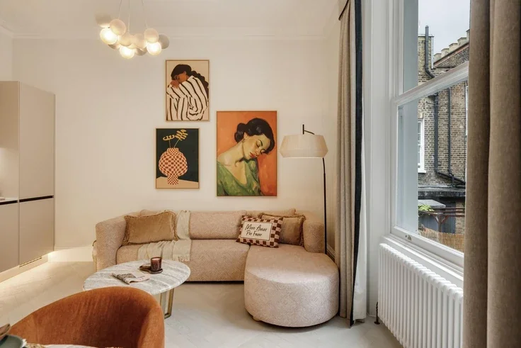 Flat Pembridge Gardens in Greater London