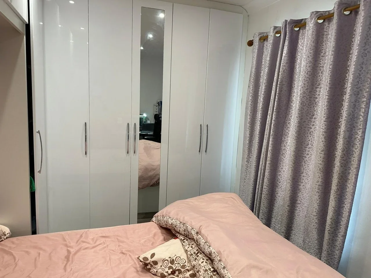 Flat Cranbrook Road in Greater London