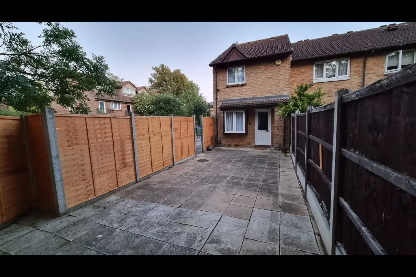 House Haldane Road in Greater London