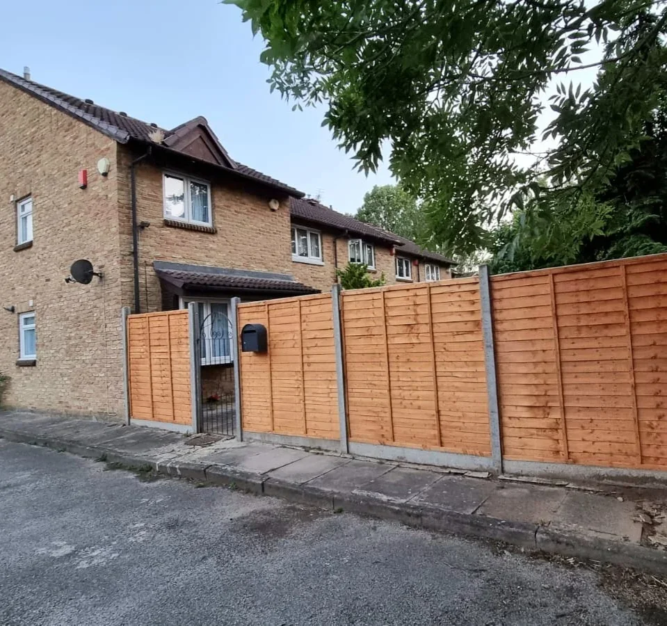 House Haldane Road in Greater London