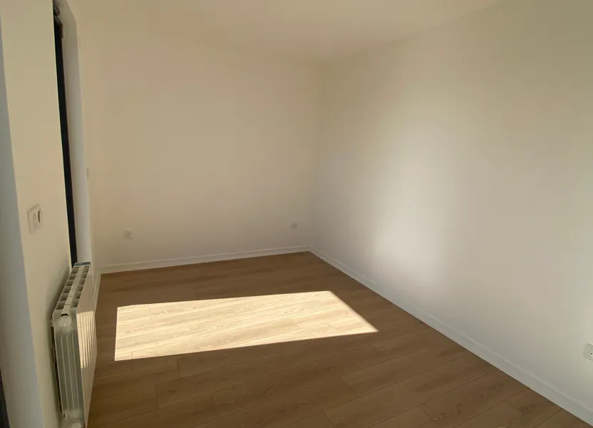 Flat Rue Barbès in Issy-les-Moulineaux