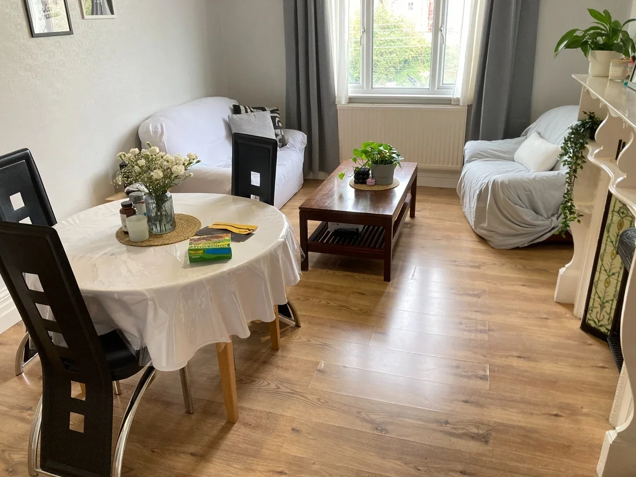 Flat Craven Avenue in Greater London