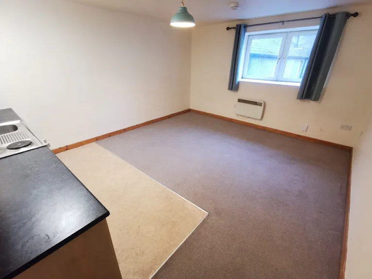 Flat Adam Smith Close in Kirkcaldy