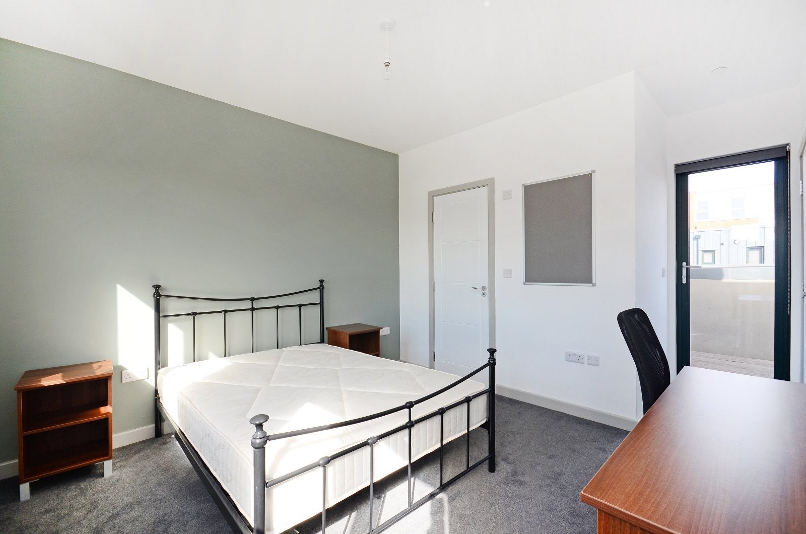 Room Lizzie Lane in Sheffield
