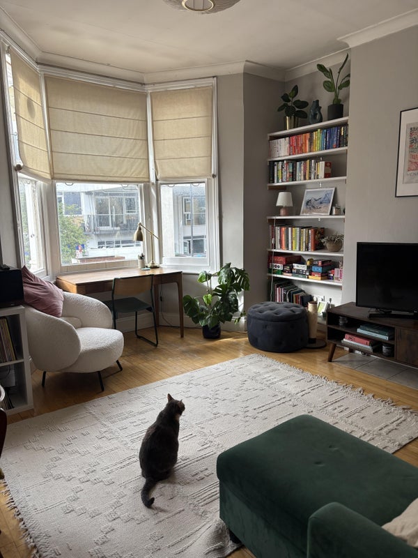 Room Richmond Road in Greater London