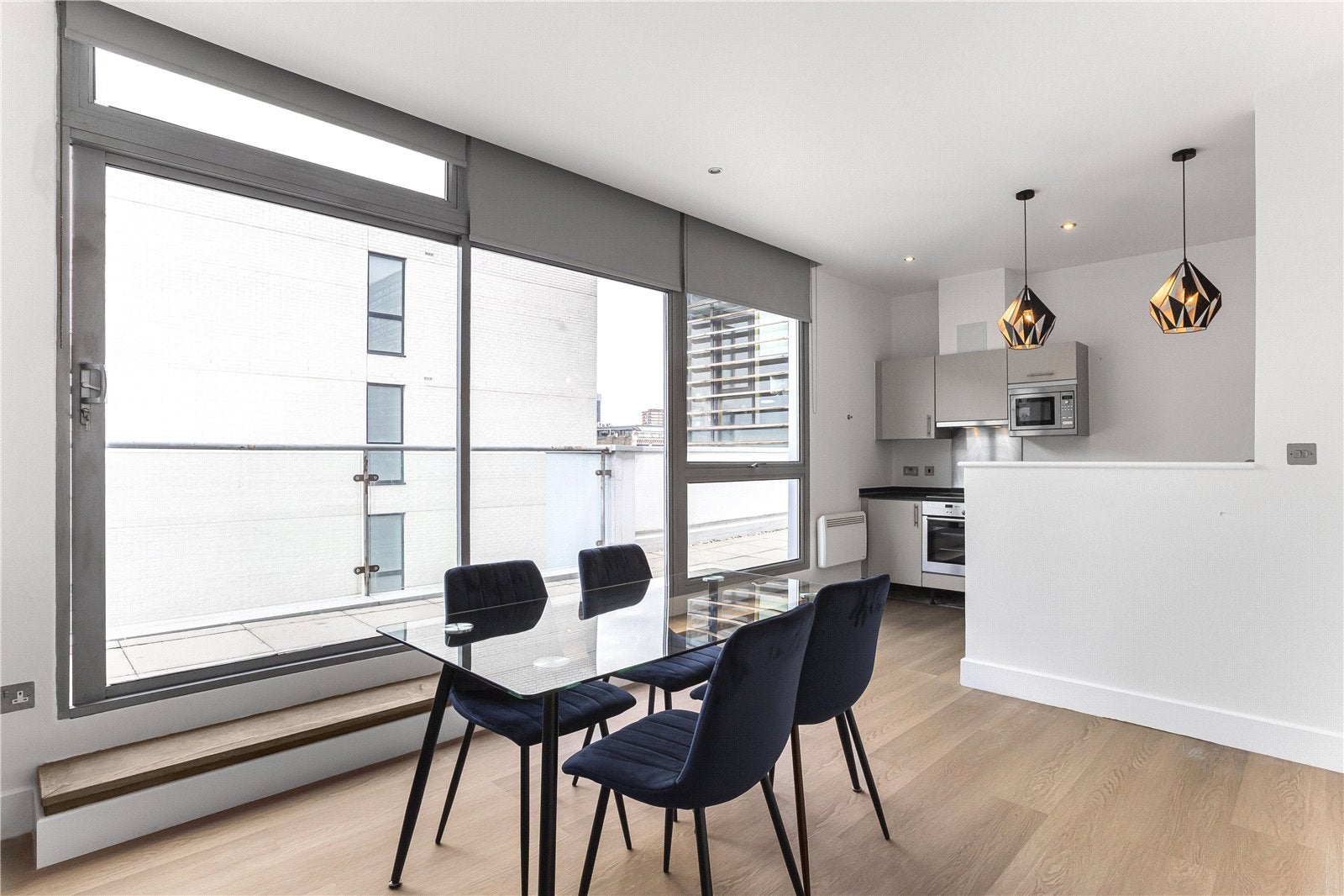 Flat Dereham Place in Greater London