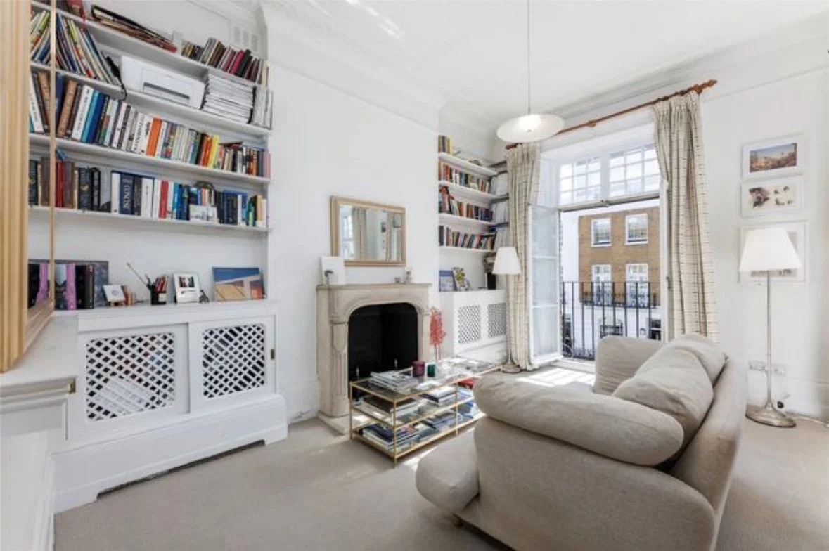 Flat Sydney Street in Greater London