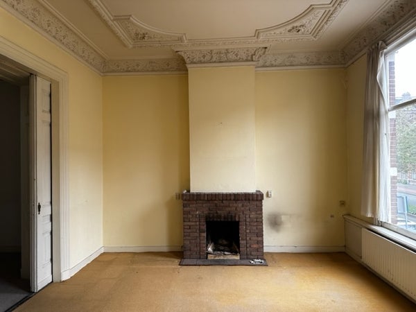 Flat Groot Hertoginnelaan in Den Haag