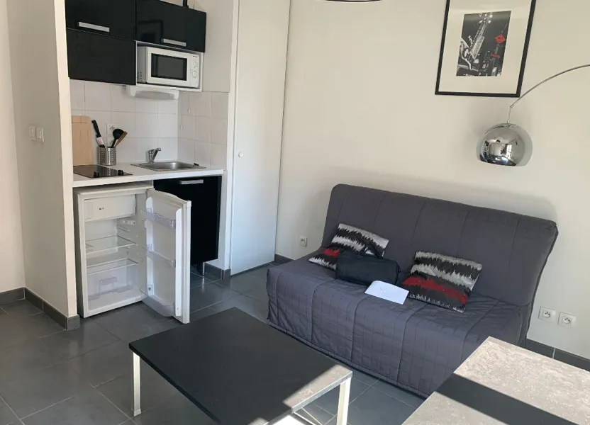 Flat Rue Jean Gay in Lyon