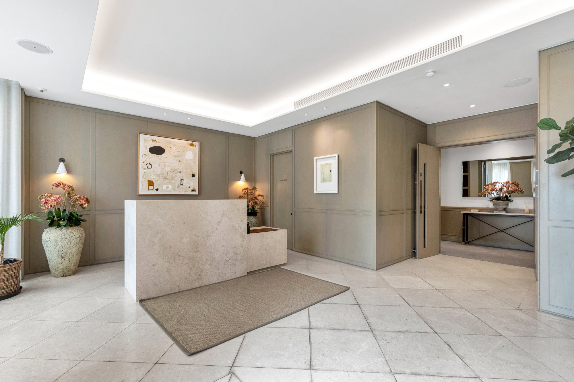 Flat Holland Park in Greater London