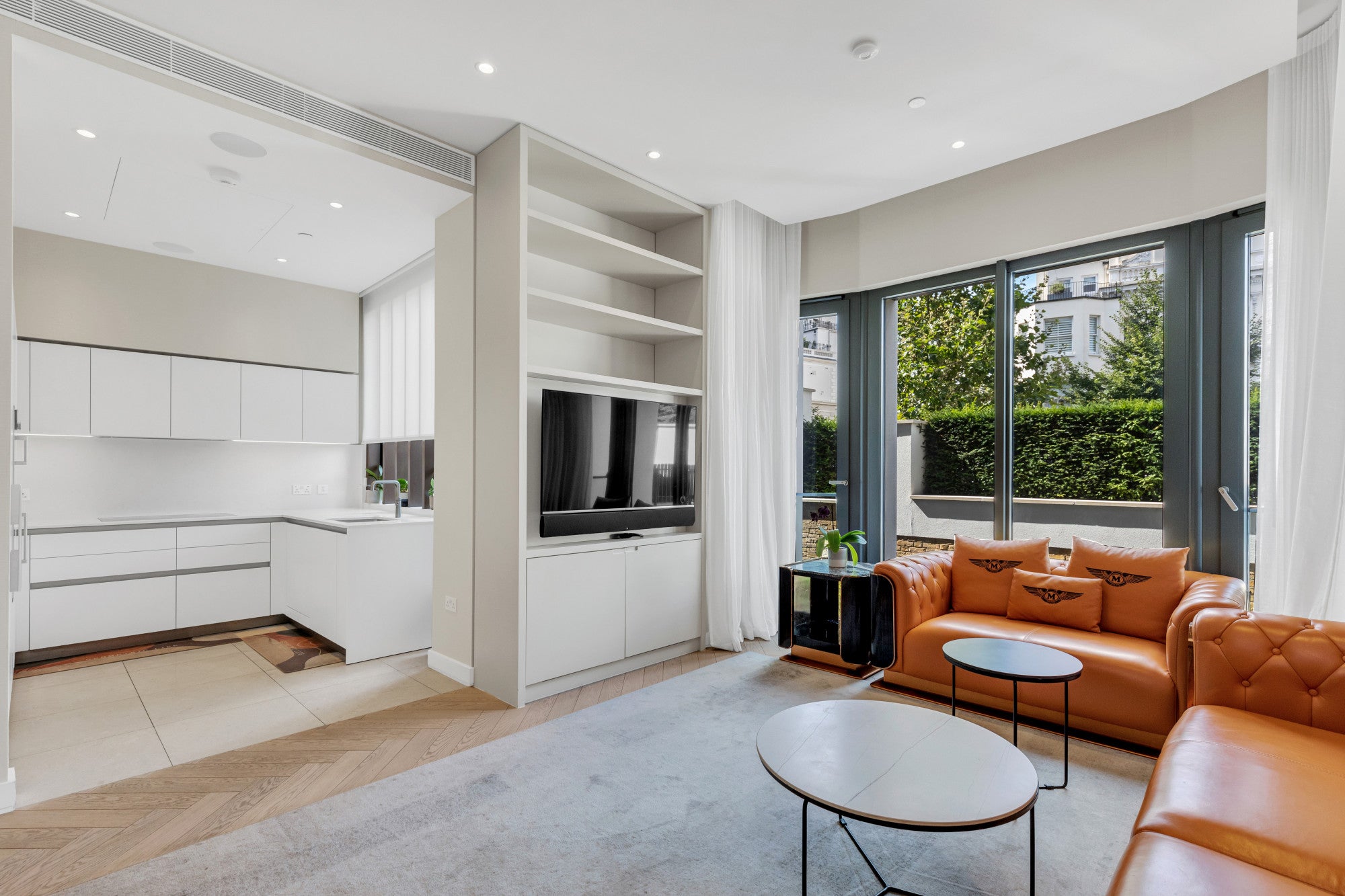 Flat Holland Park in Greater London