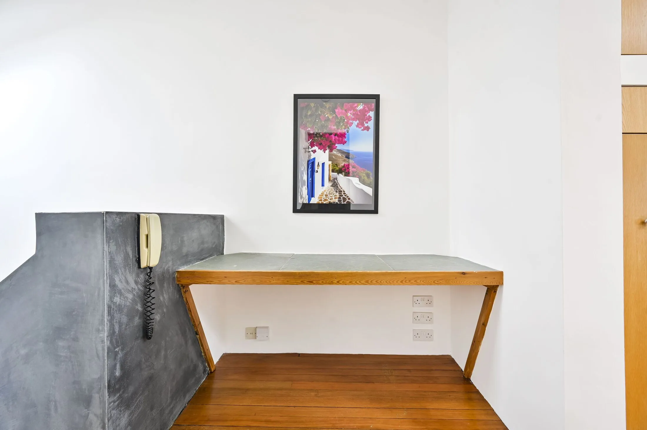 Flat Coleherne Mews in Greater London