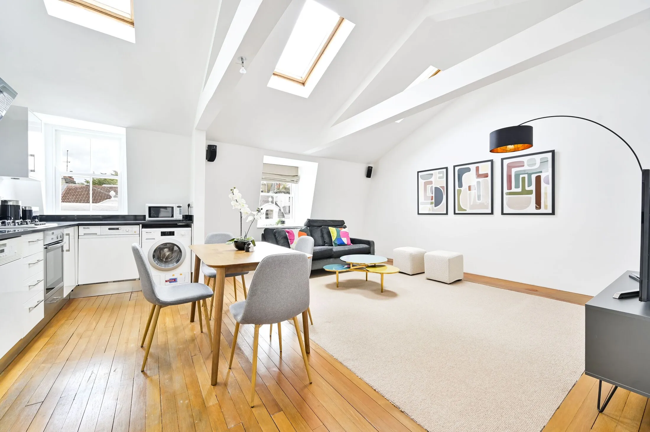 Flat Coleherne Mews in Greater London