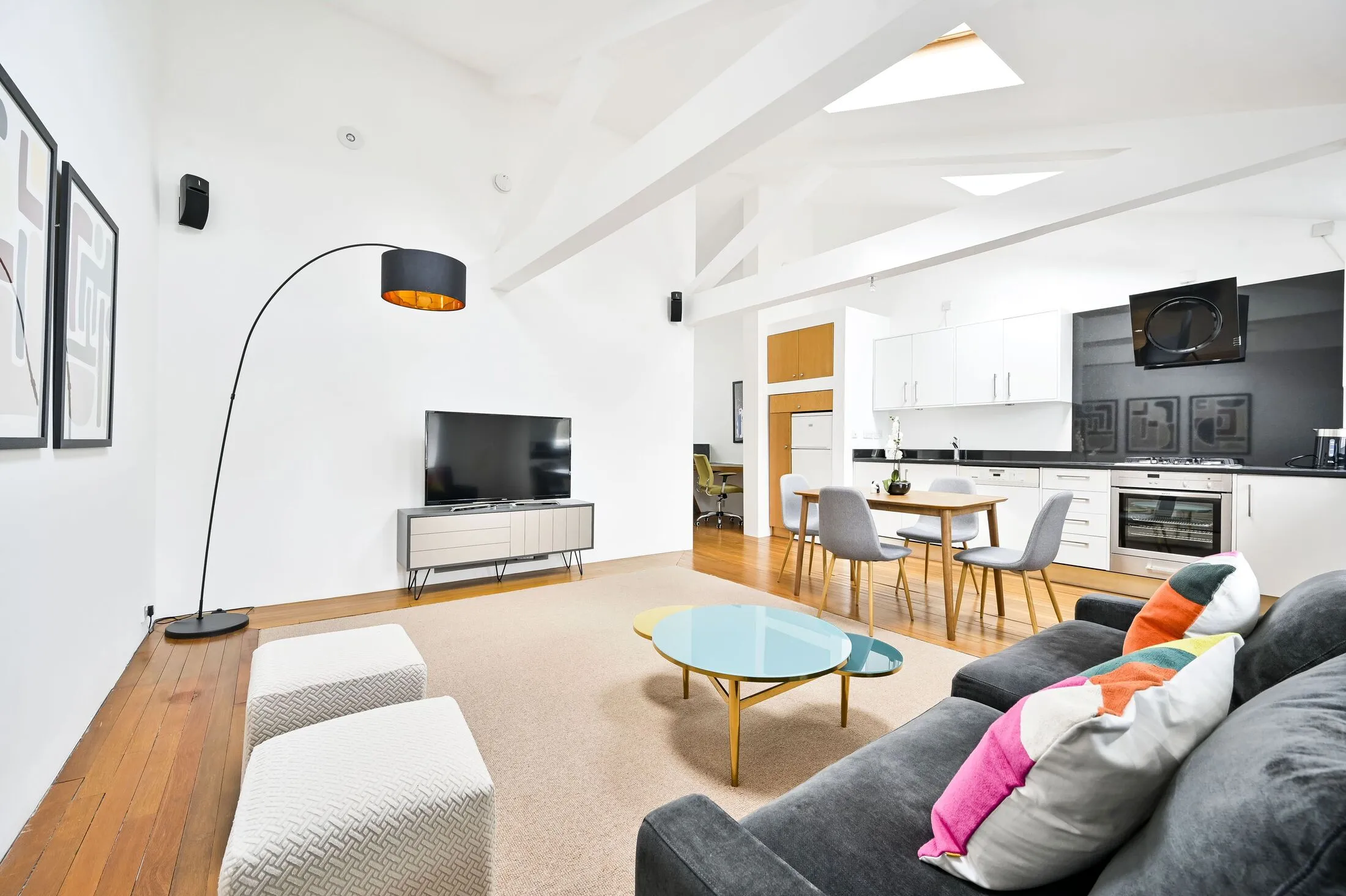 Flat Coleherne Mews in Greater London