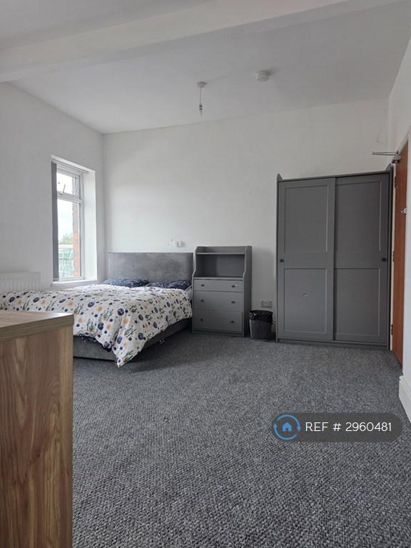 Room George Street in St Helens