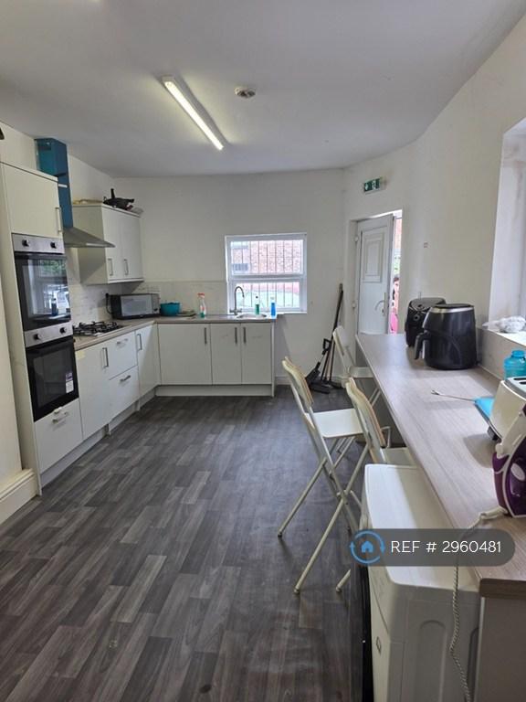 Room George Street in St Helens