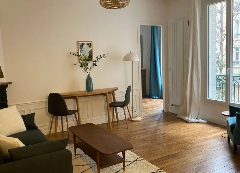 Flat Boulevard Poniatowski in Paris