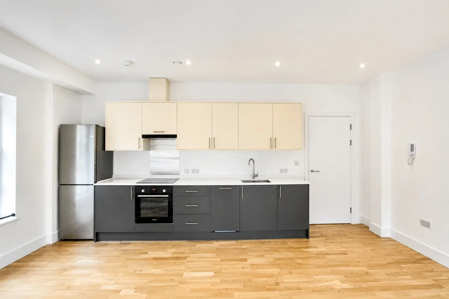 Flat Seven Sisters Road in Greater London