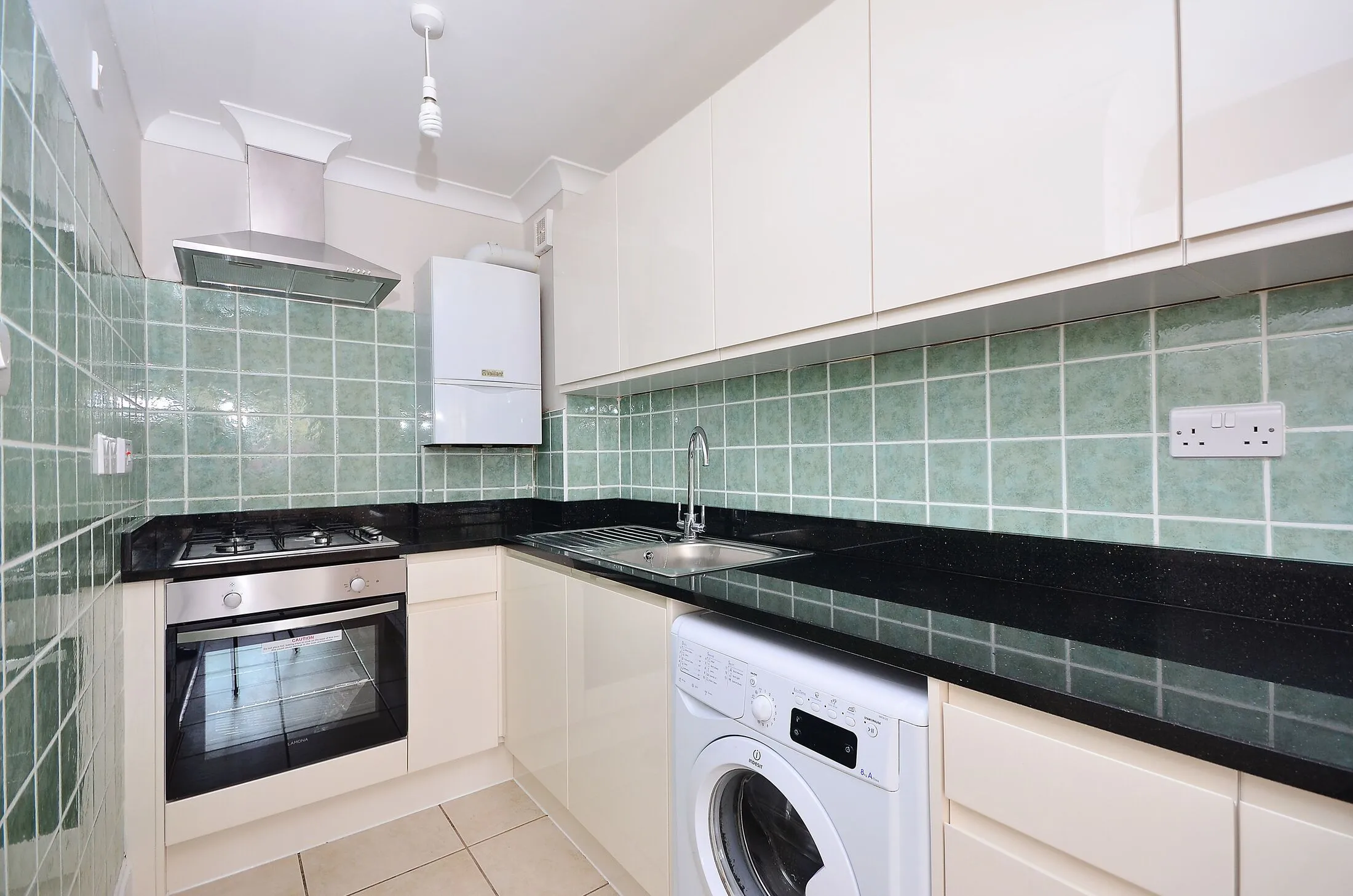 Flat Rye Lane in Greater London