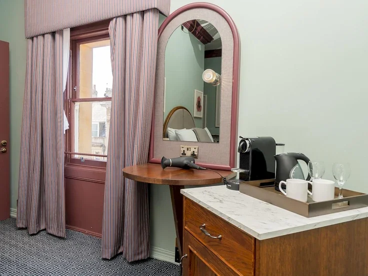 Room Milsom Street in Bath