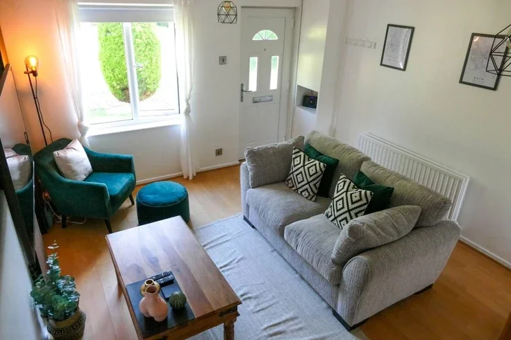 Flat Berenda Drive in Oldland Common