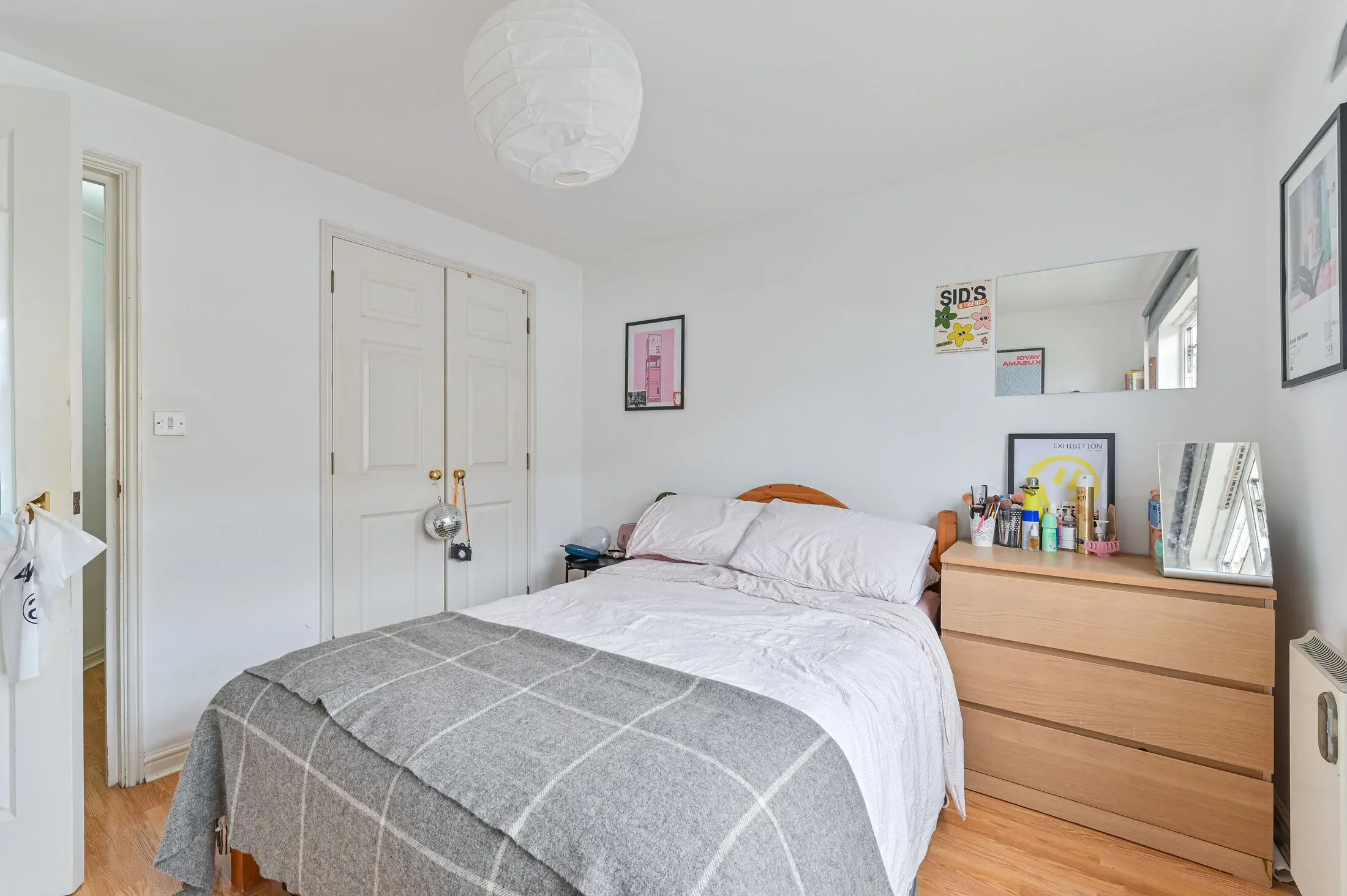 Flat Sumner Road in Greater London