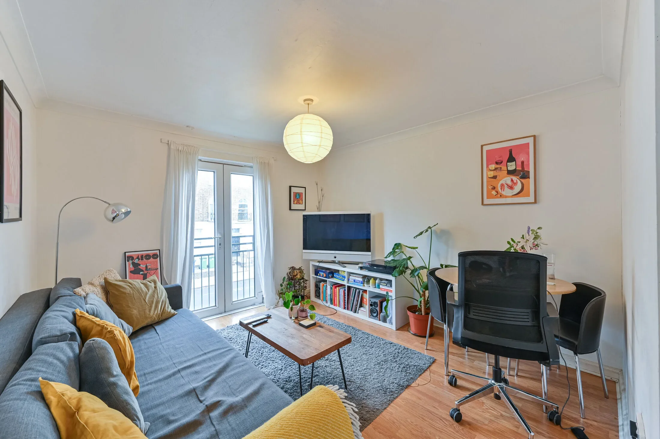 Flat Sumner Road in Greater London