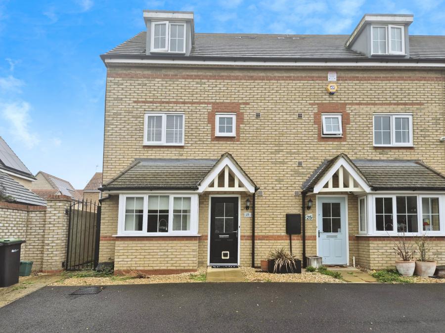 House Willmott Road in Rushden