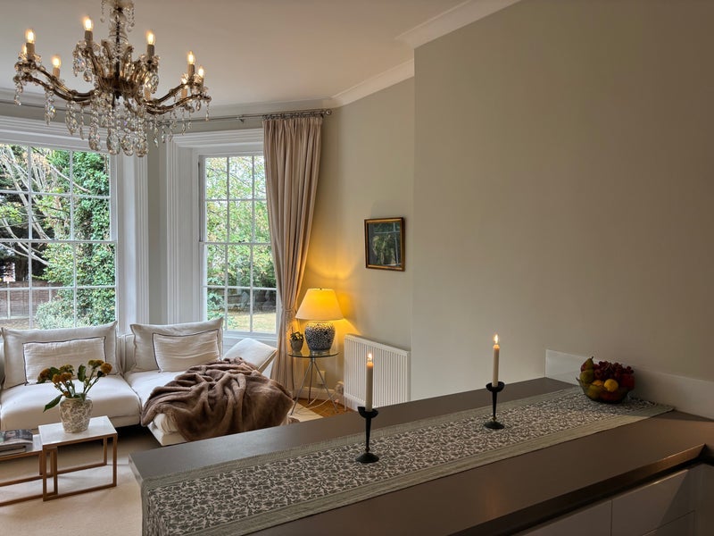 Flat Woodford Road in Greater London
