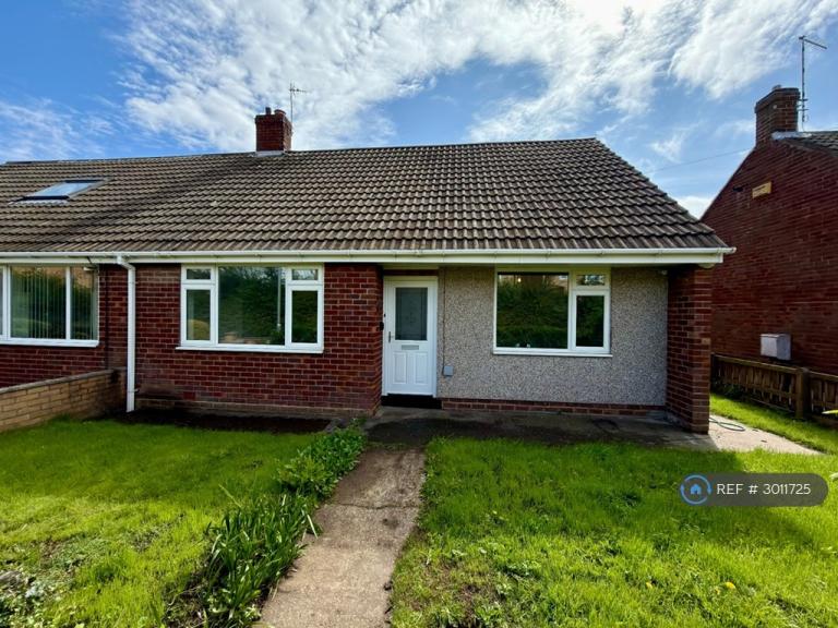 House Coverdale Avenue in Blyth