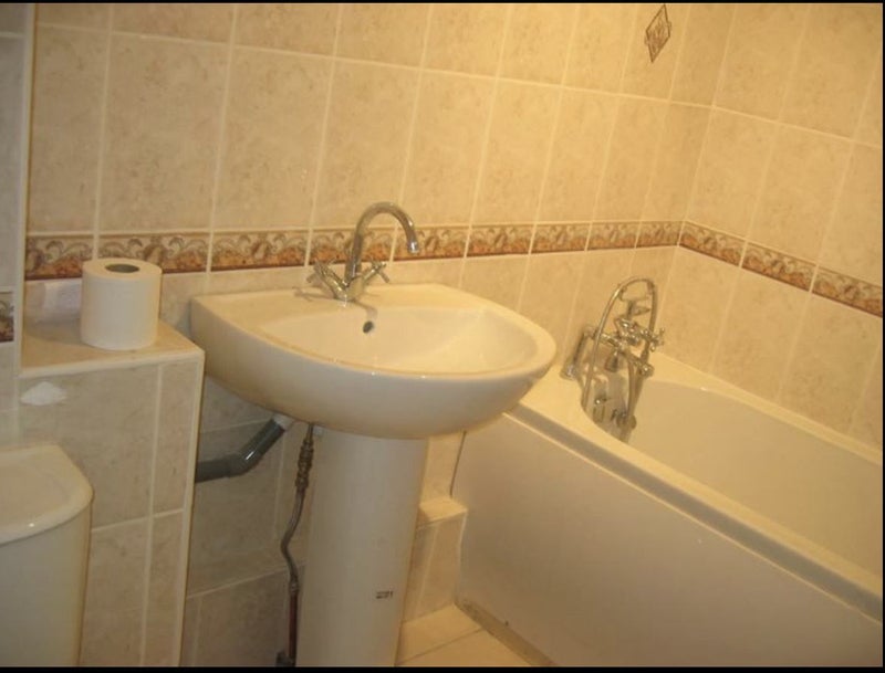 Room Jarrow Road in Greater London