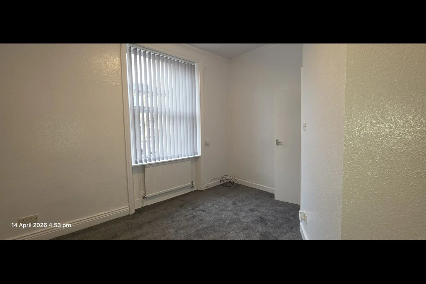Flat Hallfield Road in Bradford