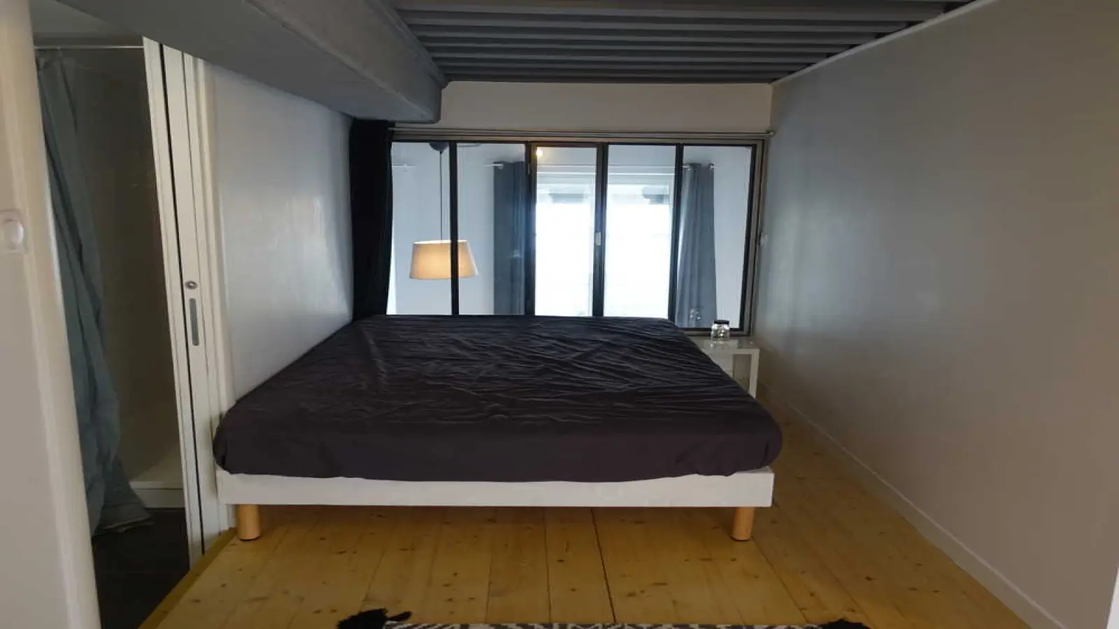 Chambre Rue Royet à Caluire-et-Cuire