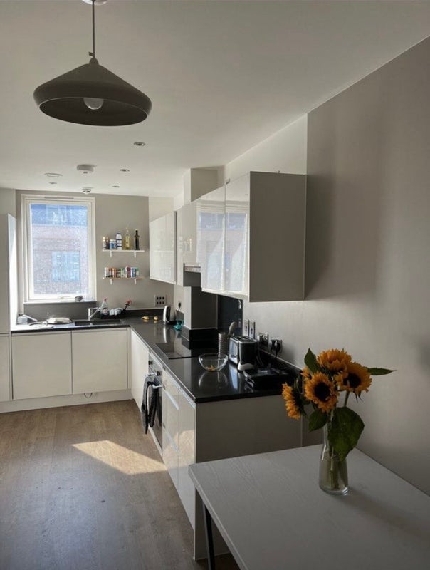 Room Coalmakers Wharf in Greater London