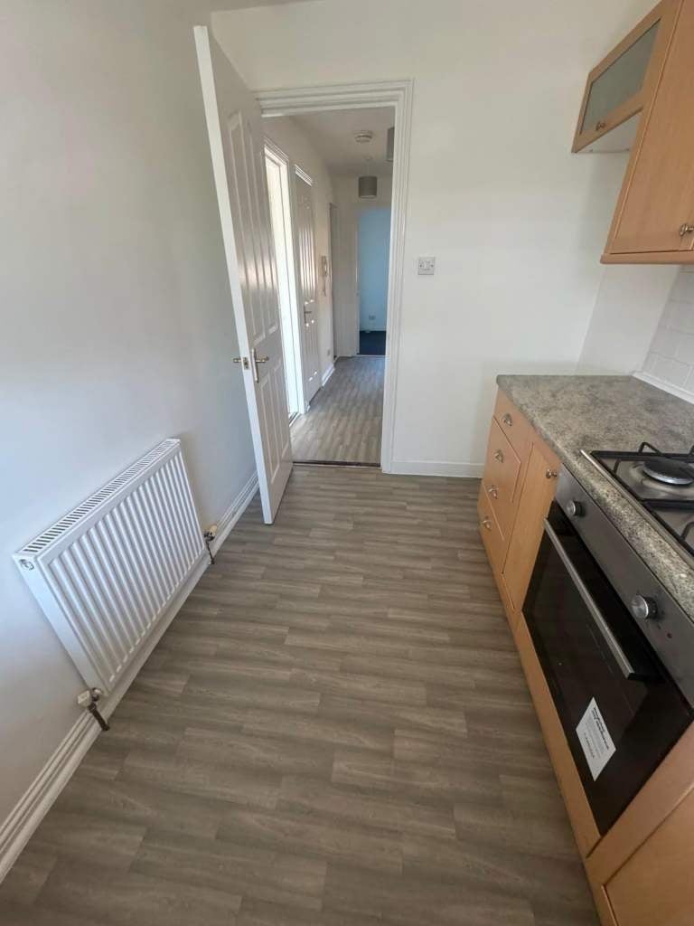 Flat Ladysmill Court in Falkirk