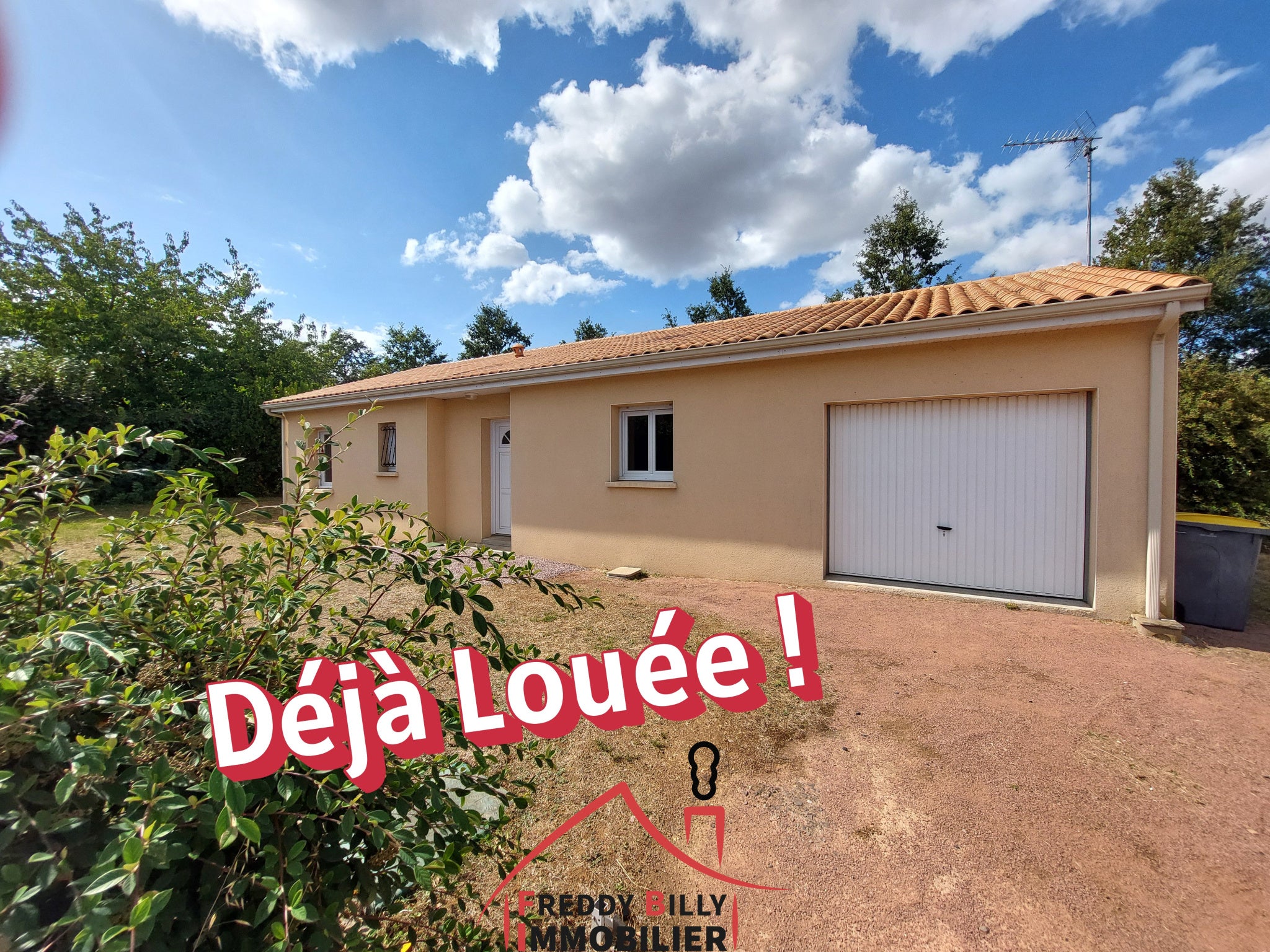 House Rue Du 4 Septembre in Thouars