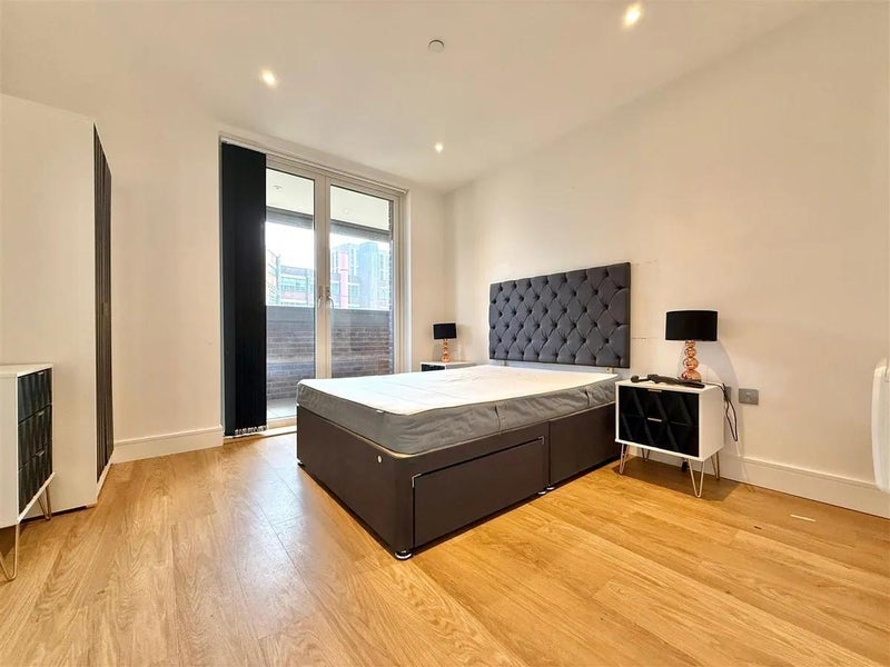 Room Claybrook Street in Birmingham