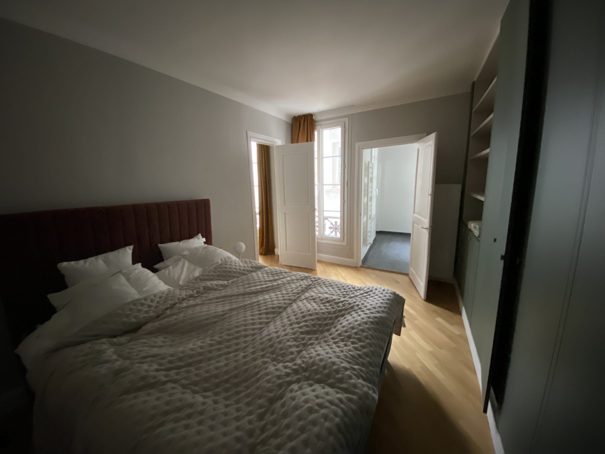 Flat Rue de la Grange Batelière in Paris