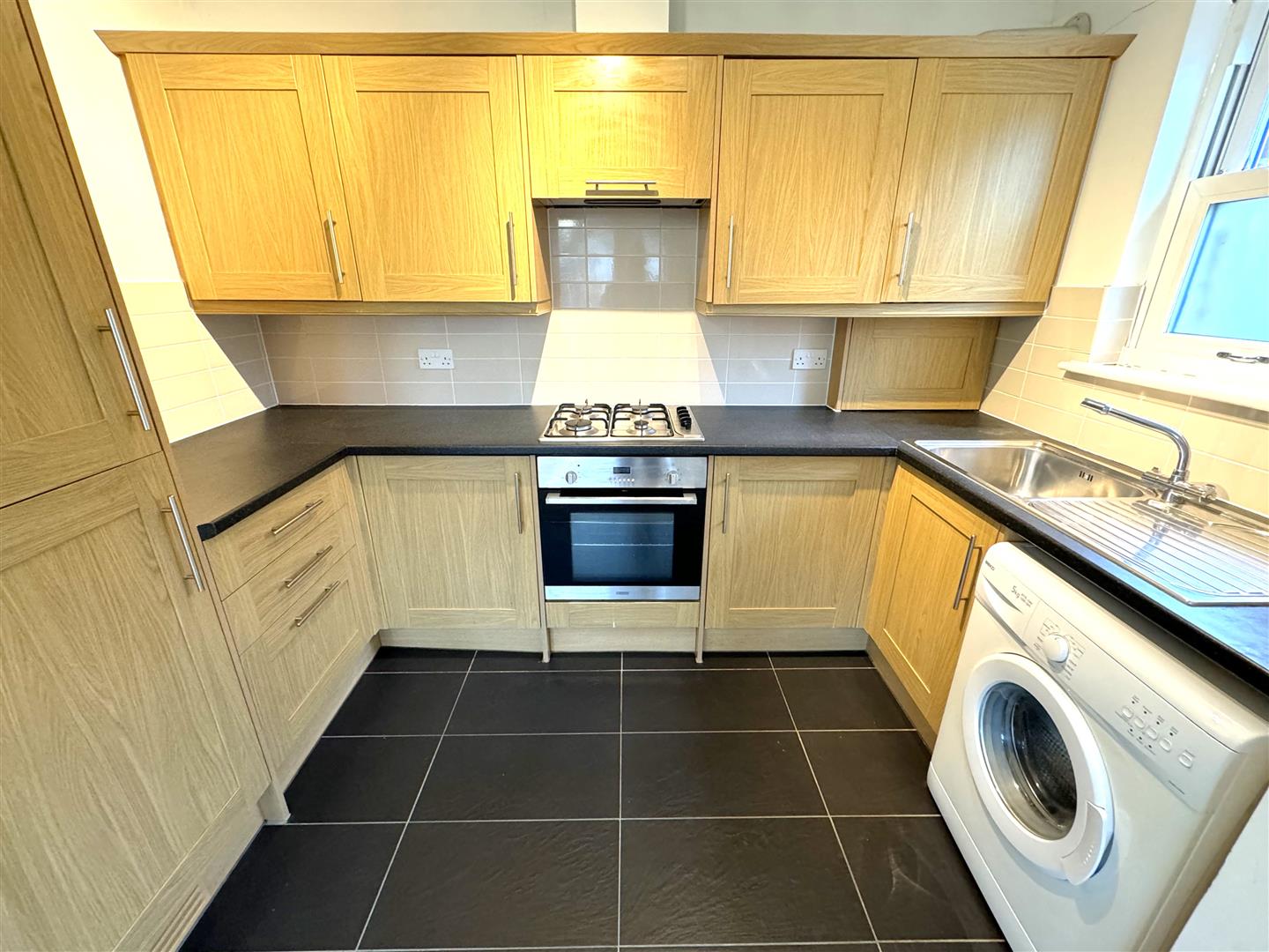 Flat Bouverie Road West in Folkestone and Hythe District