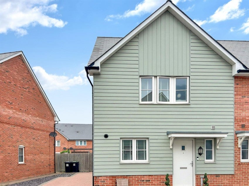House Hengist Drive in Tonbridge and Malling