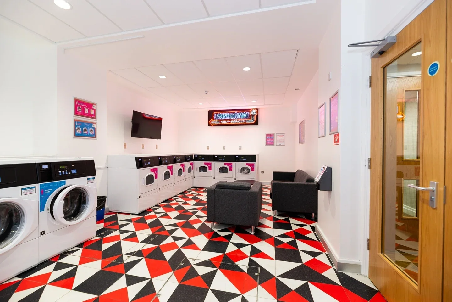 Room Foley Street in City of Westminster