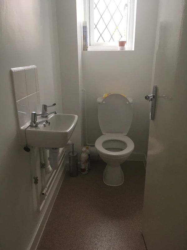 Room Burdett Street in Greater London