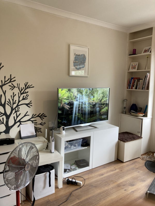 Room Belsize Grove in Greater London